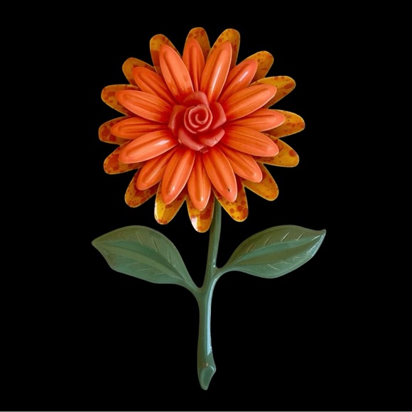 Vintage Jewelry - Vintage 1960s Mod 3D Enamel And Metal Flower Brooch